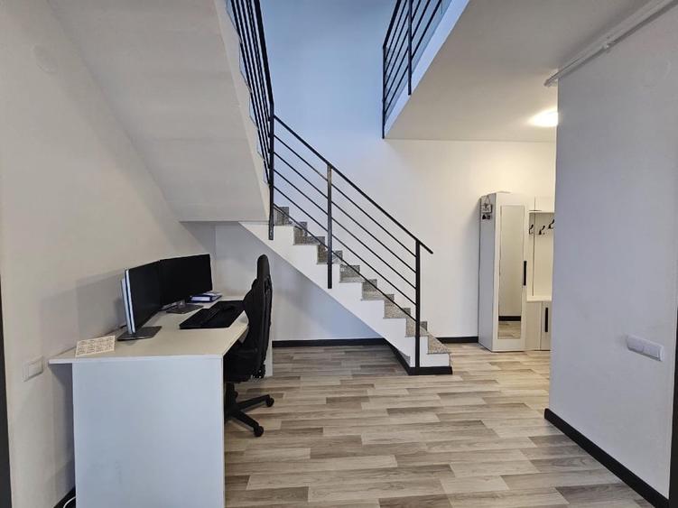 Apartament cu 3 camere decomandat, mobilat în Jucu