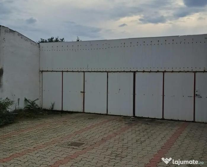 Apartament cu 4 camere decomandat în Aradul Nou