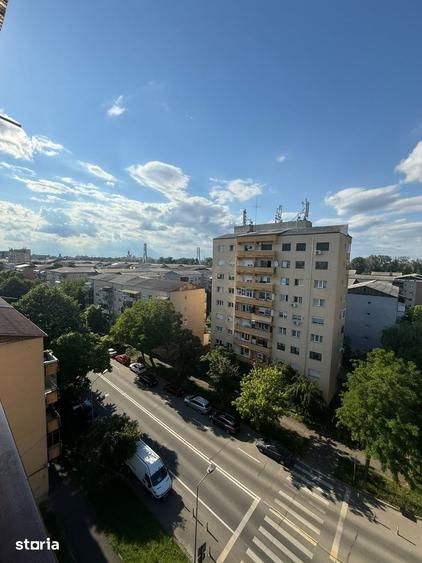 Apartament cu 3 camere în Micro 17