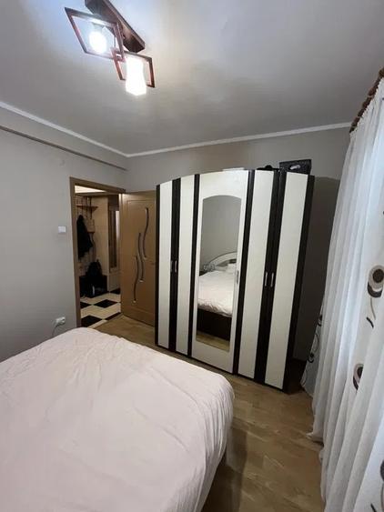 Apartament cu 2 camere decomandat, mobilat în Mircea cel Bătrân