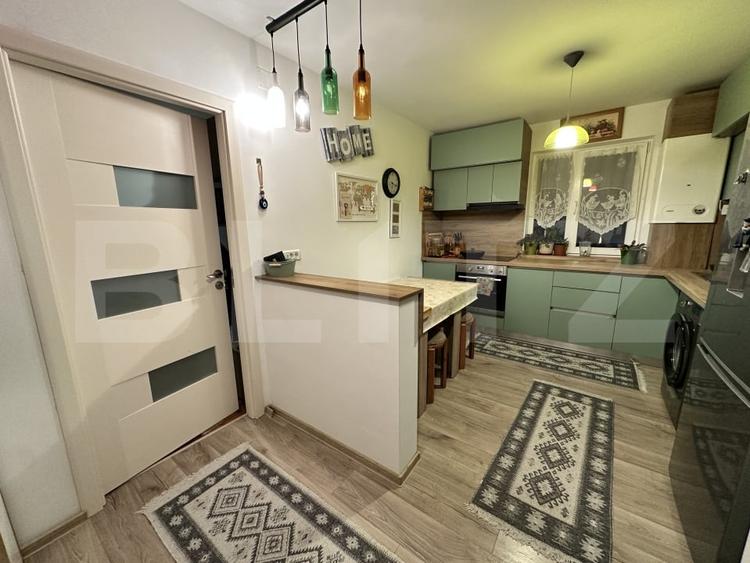 Apartament cu 2 camere semidecomandat, mobilat în Ultracentral