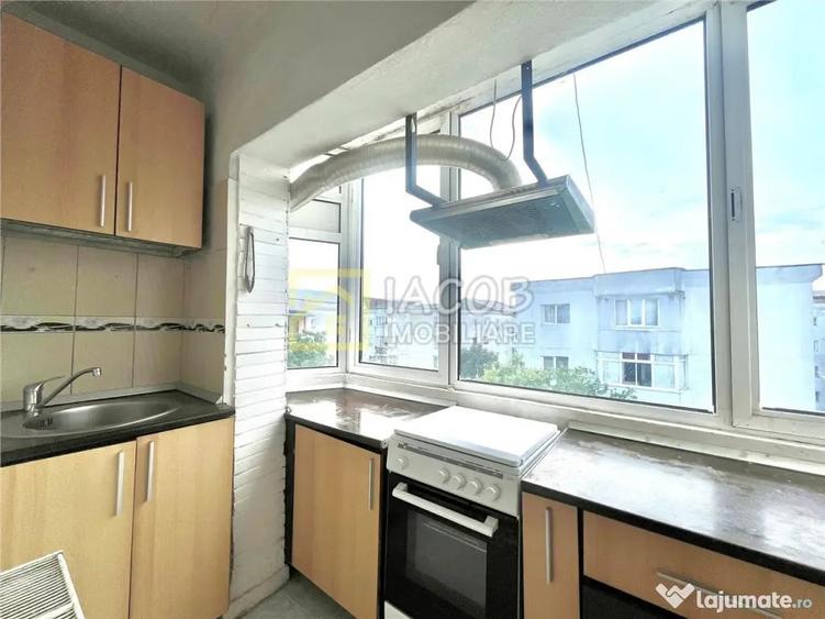 Apartament cu 2 camere decomandat în Ștefan cel Mare