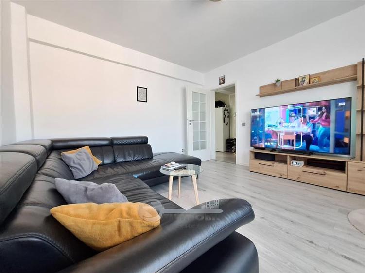 Apartament cu 2 camere decomandat, mobilat în Valea Adâncă