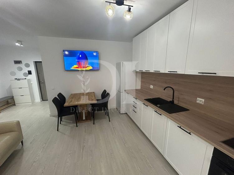 Apartament cu 3 camere semidecomandat, mobilat în Chinteni