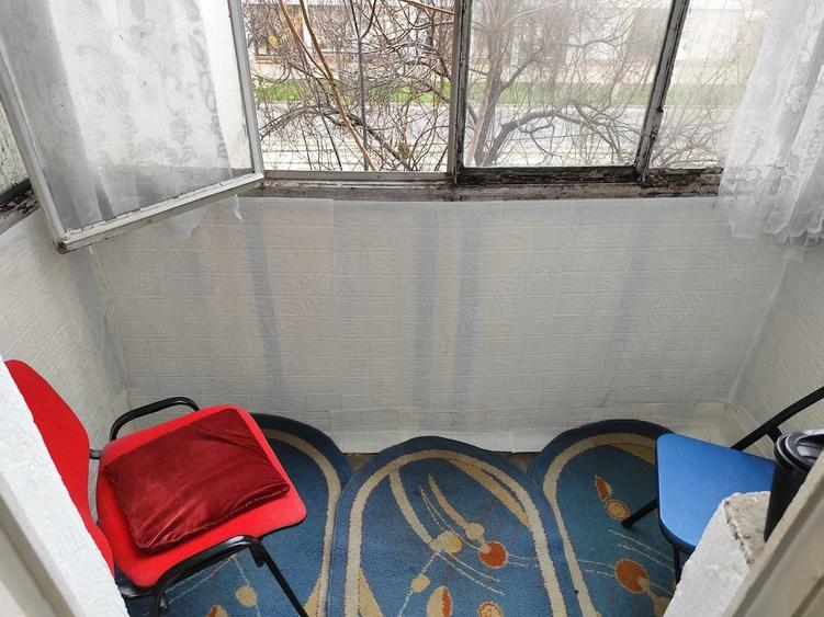 Apartament cu 3 camere semidecomandat în Șagului