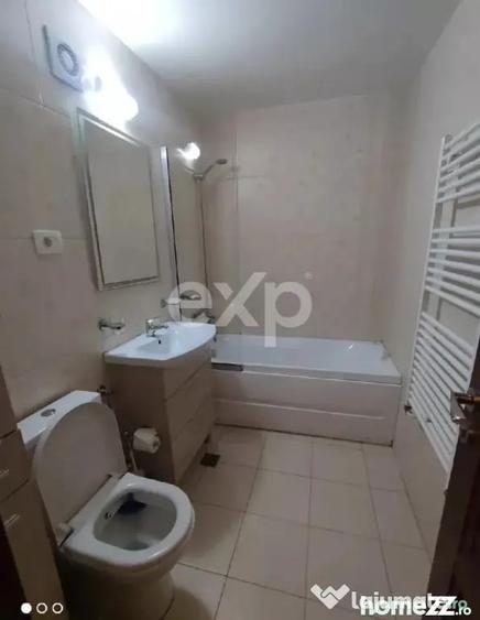 Apartament cu 3 camere decomandat în Găvana