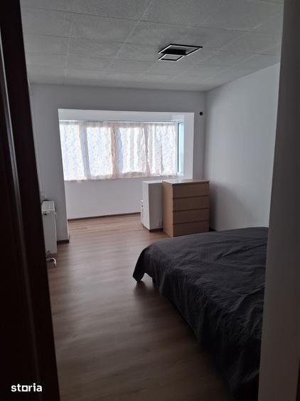 Apartament cu 3 camere semidecomandat, mobilat în Militari