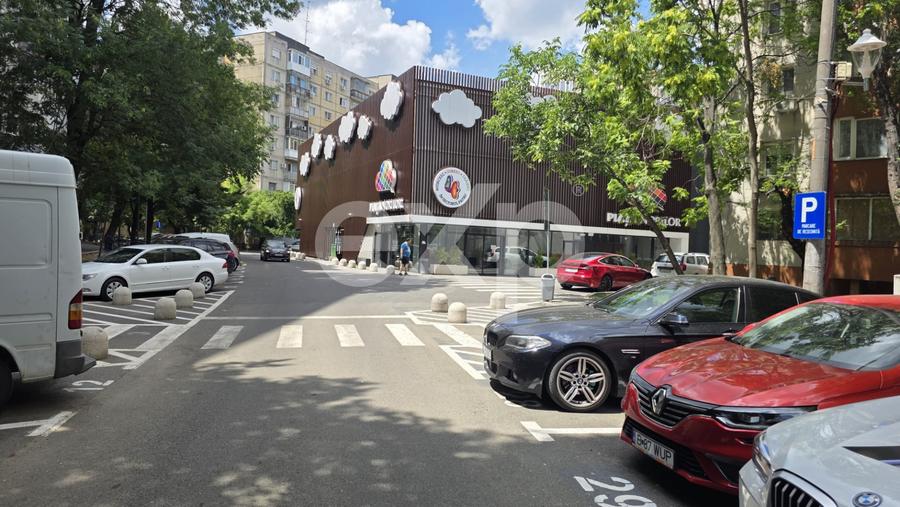 Apartament cu 2 camere semidecomandat, mobilat în Cantemir