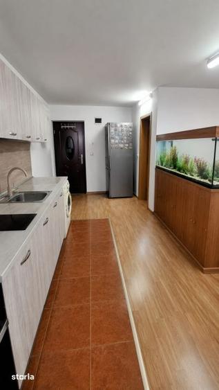 Apartament cu 2 camere, mobilat în Vasile Aaron