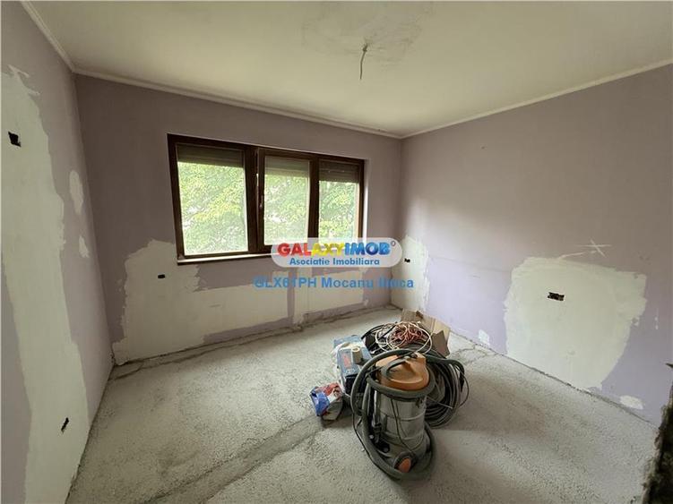 Apartament cu 4 camere decomandat în Vest