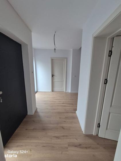 Casă cu 4 camere cu Teren 462 Mp în Central