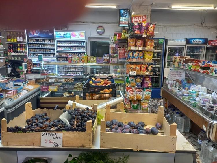 Spațiu comercial, de 125 mp, în Titan
