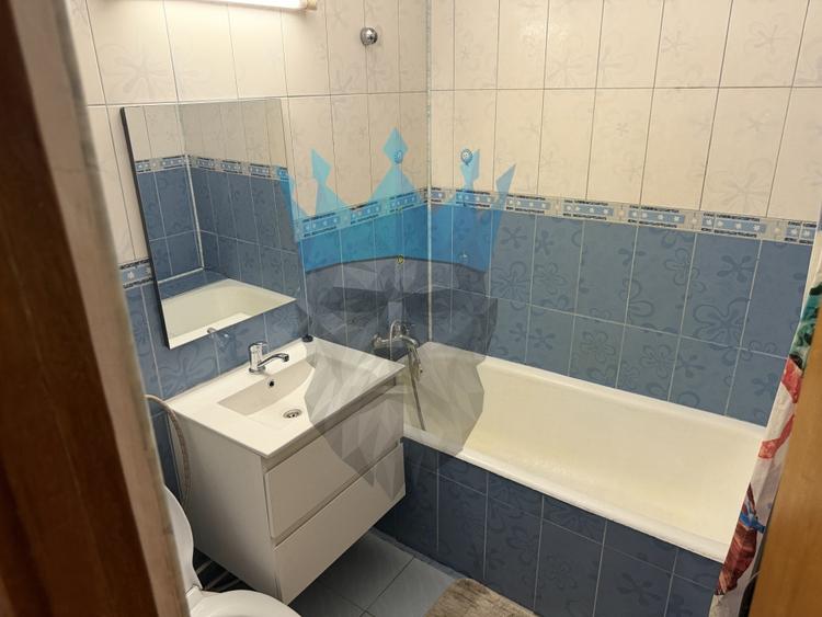 Apartament cu 3 camere decomandat, mobilat în Splaiul Unirii