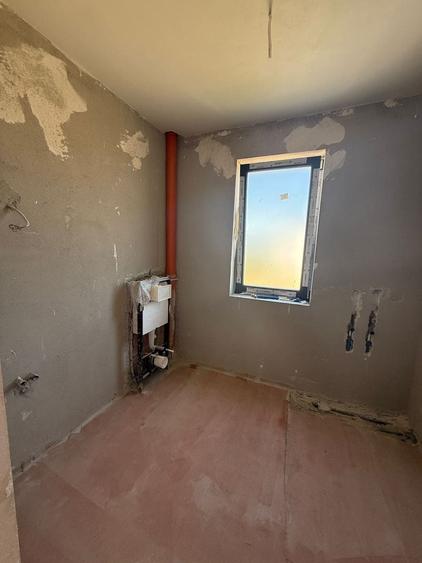 Apartament cu 2 camere decomandat în Girocului