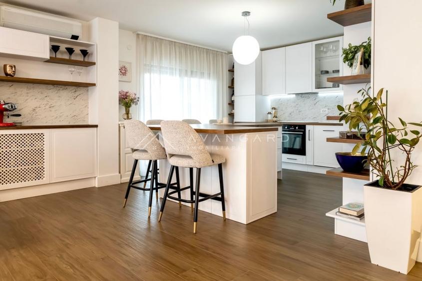 Penthouse cu 3 camere semidecomandat, mobilat în Gheorgheni