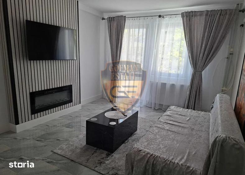 Apartament cu 3 camere semidecomandat în Central