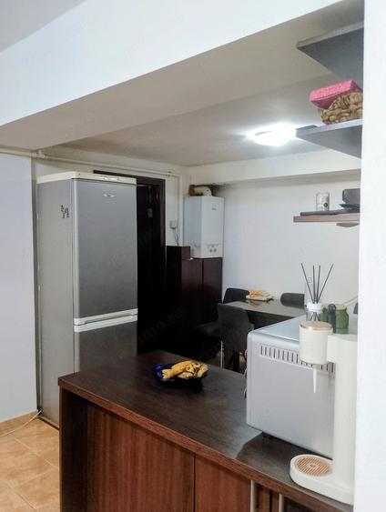 Apartament cu 3 camere decomandat în Telegrafului