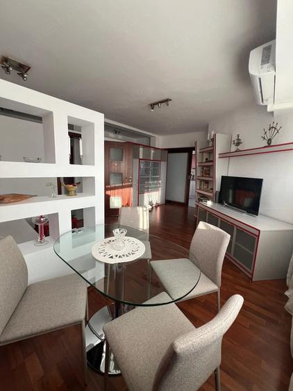 Apartament cu 3 camere decomandat în Basarab