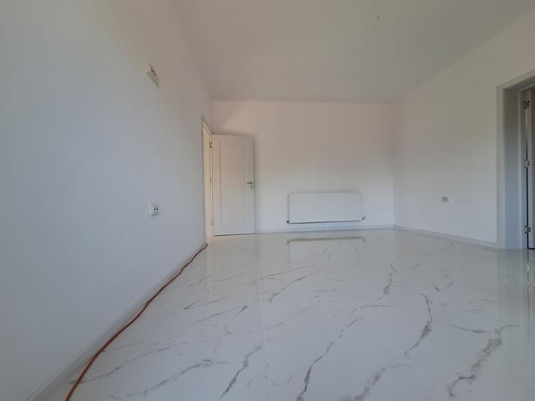Duplex cu 4 camere cu Teren 417 Mp în Giarmata
