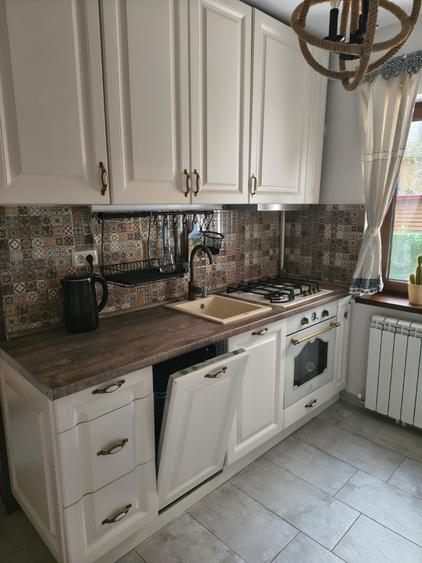 Apartament cu 2 camere decomandat, mobilat în Peninsula