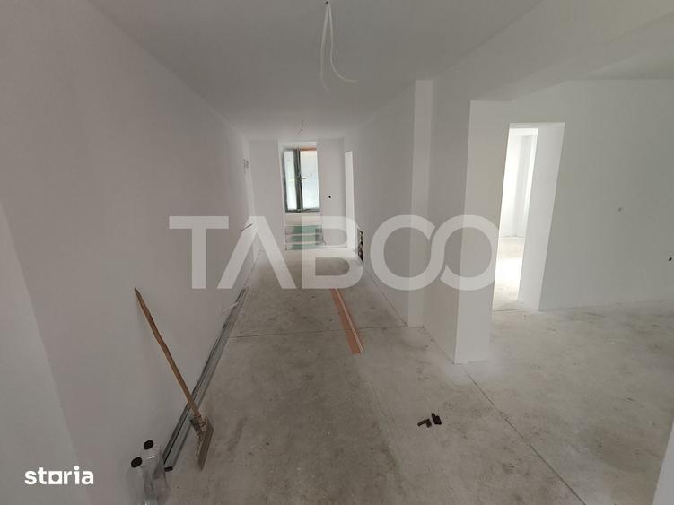 Casa spatioasa - aer curat si priveliste spre munti - teren 1203 mp - 11