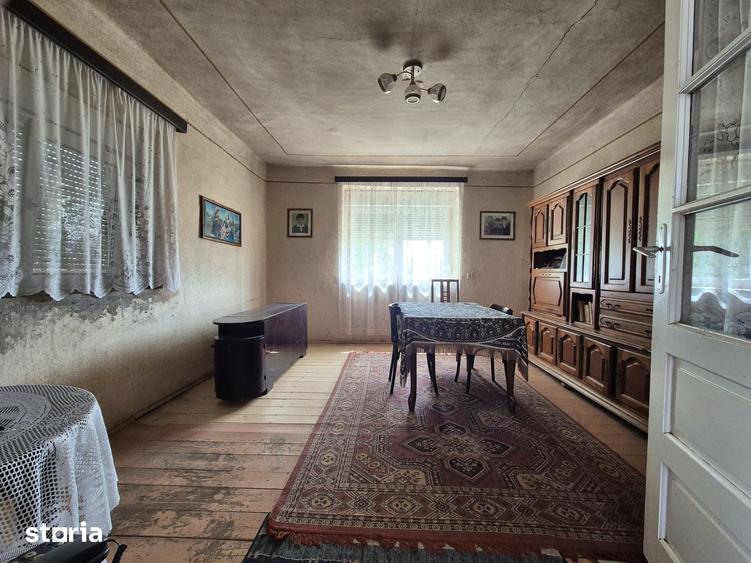 Casă cu 3 camere cu Teren 4260 Mp în Covăsinț