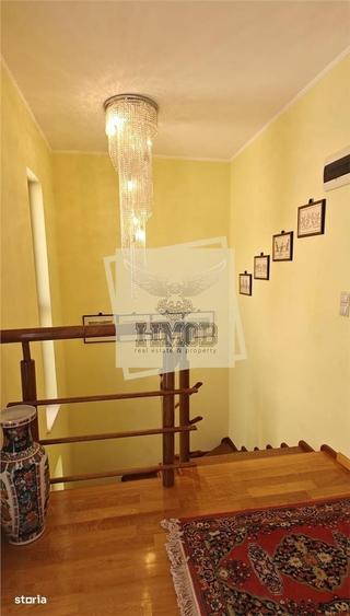 Casă cu 4 camere în Roșia