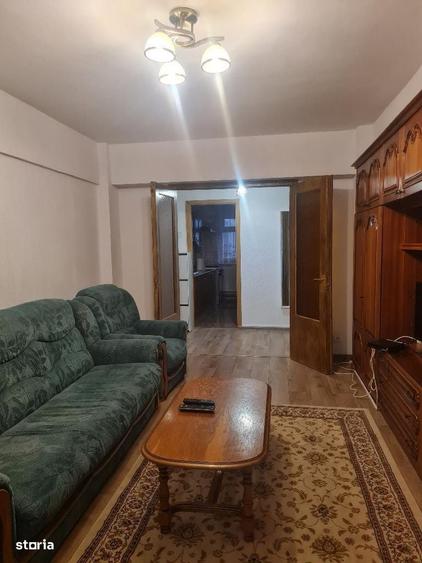 Apartament 3 camere, doua balcoane , central Pitesti - 9
