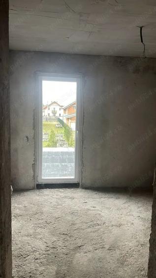 Casă cu 6 camere în Știuca