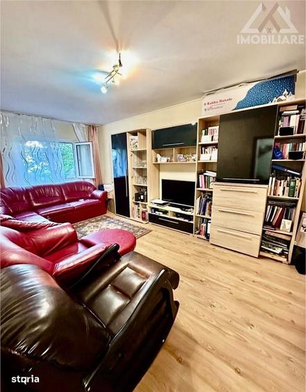 Apartament cu 3 camere decomandat în Canta