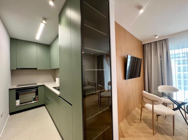 Apartament cu 2 camere semidecomandat, mobilat în Mărăști