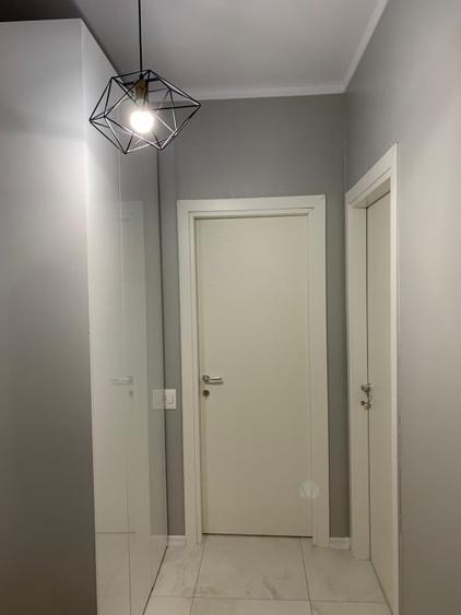Ofer spre închiriere apartament  2 camere decomandat - 7