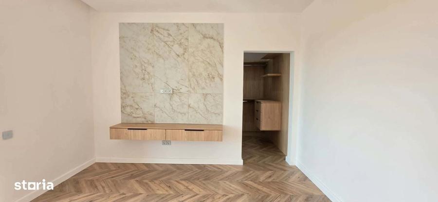 Casă cu 3 camere semidecomandat în Paleu
