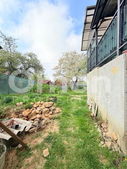Casă individuală cu 3 camere cu Canalizare în Central