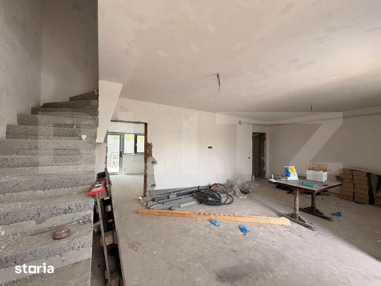 Casă cu 3 camere cu Teren 197.9 Mp în Craiovița Nouă