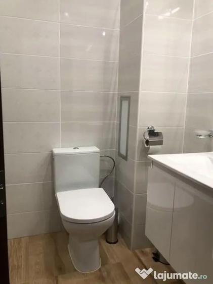 Apartament cu 2 camere semidecomandat în Complex Studențesc