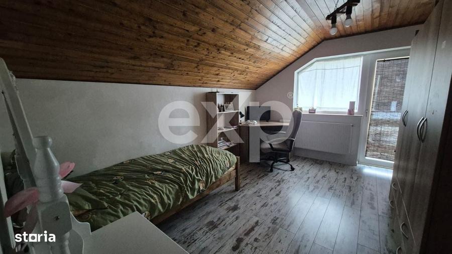 Casă cu 4 camere în Moșoaia