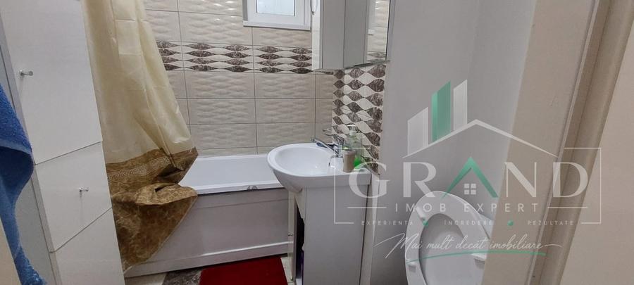 Apartament cu 3 camere semidecomandat, mobilat în Mănăștur