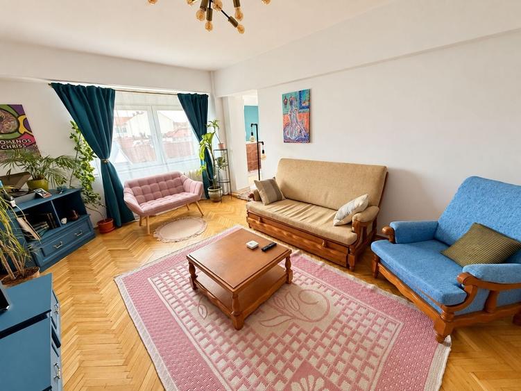 Apartament cu 2 camere decomandat, mobilat în Ultracentral