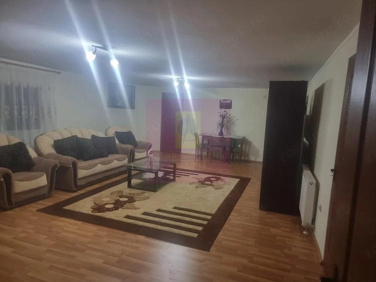 Casă cu 7 camere cu Teren 1500 Mp în Islaz