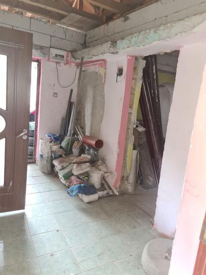 Casă cu 5 camere în Exterior Vest