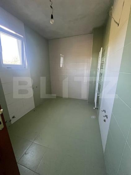 Casă individuală cu 5 camere cu Canalizare în Sud