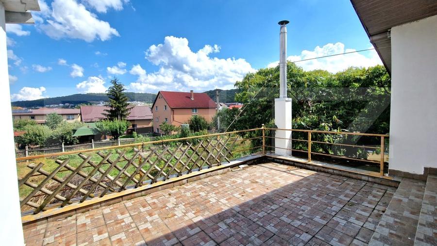 Casă individuală cu 5 camere cu Canalizare în Florești