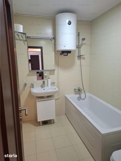 Apartament cu 3 camere decomandat în Centrul Civic
