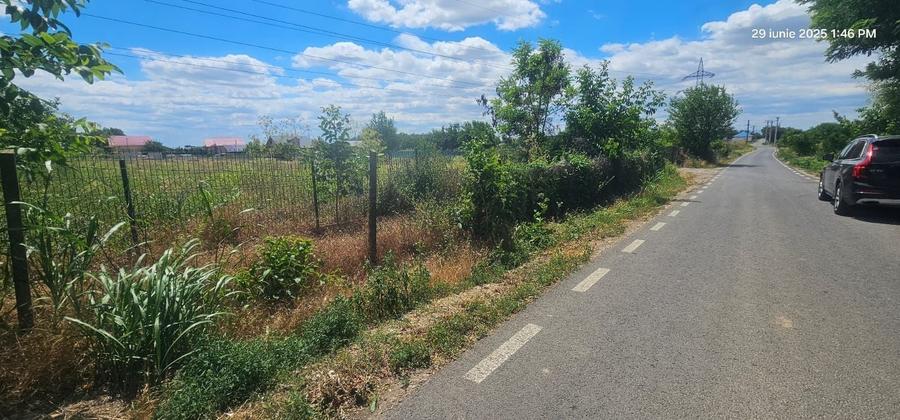 Teren Construcții intravilan de 590 mp, în Vânători