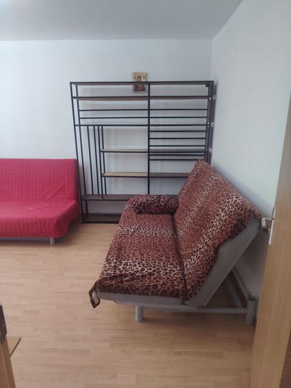 Apartament cu 3 camere decomandat, mobilat în Dristor