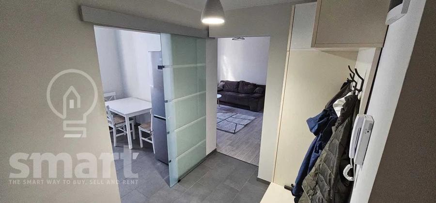 Apartament cu 2 camere semidecomandat, mobilat în Central