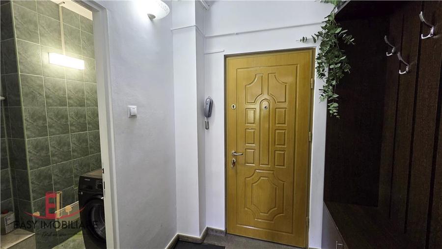 Apartament cu 3 camere decomandat în Unirii