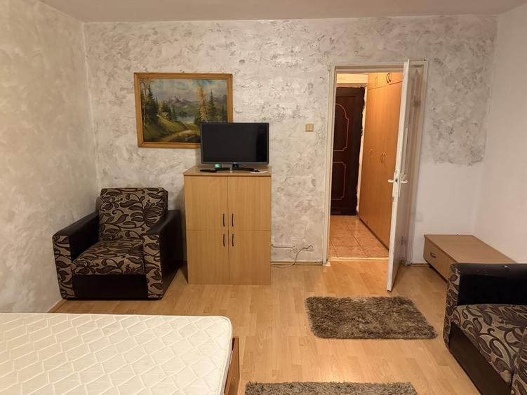 Garsonieră semidecomandată în Central