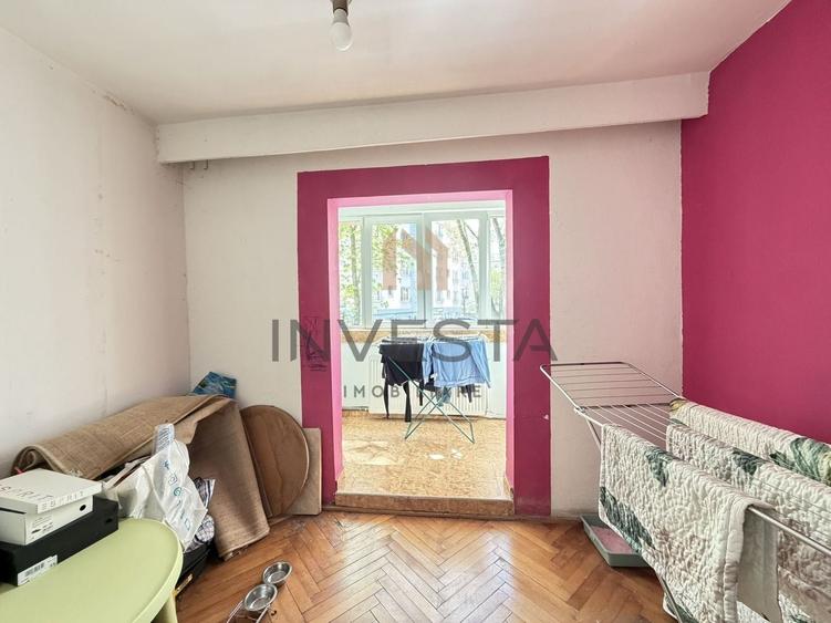 Apartament cu 4 camere decomandat, mobilat în Zorilor